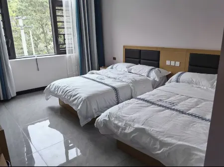 Xiuwen Ziyu Homestay Отели в г. Сювэнь
