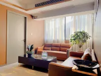 Liangjiang Huaxuan Hotel