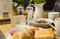 Five Reasons Hostel & Hotel - servizio colazione