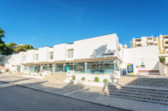 BnB Homes Jardim Cozy Apartment with 3 Swimming pools near the Old Town