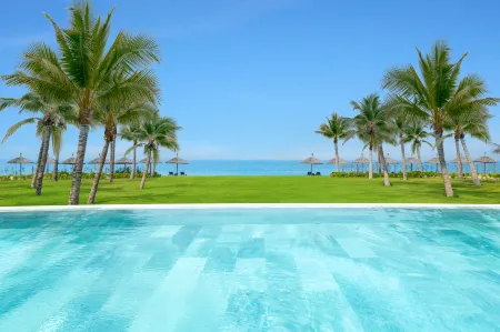 Hoi An Royal Beachfront Resort & Villas