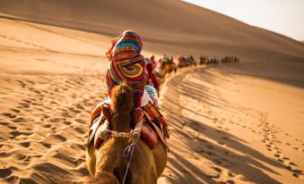 Zhongwei Banye Stars Desert Camping Hotel