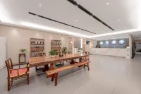 Cloud Four Seasons Shangpin Hotel (Yuxi Taobao Street Wanda Plaza Branch)
