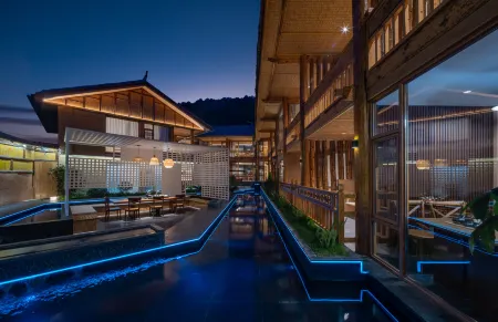 Wanda Moments Guesthouse，Lugu Lake Отели рядом с достопримечательностью «Lover Tree»