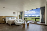 Shangri-La Qingyu·Jianshan Guipu Manor (Napahai Scenic Area Branch)