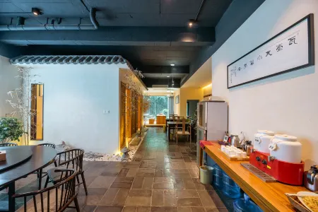 Floral  Hotel·Sanjiantang Hotel (Huayin Huashan North Station Branch)