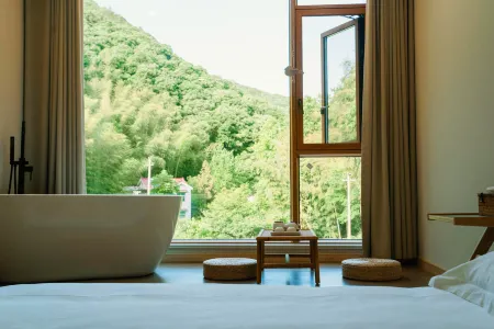 Meet Drinking House (Sichuan- line shop in southern Anhui Province) Отели в г. Нингуо