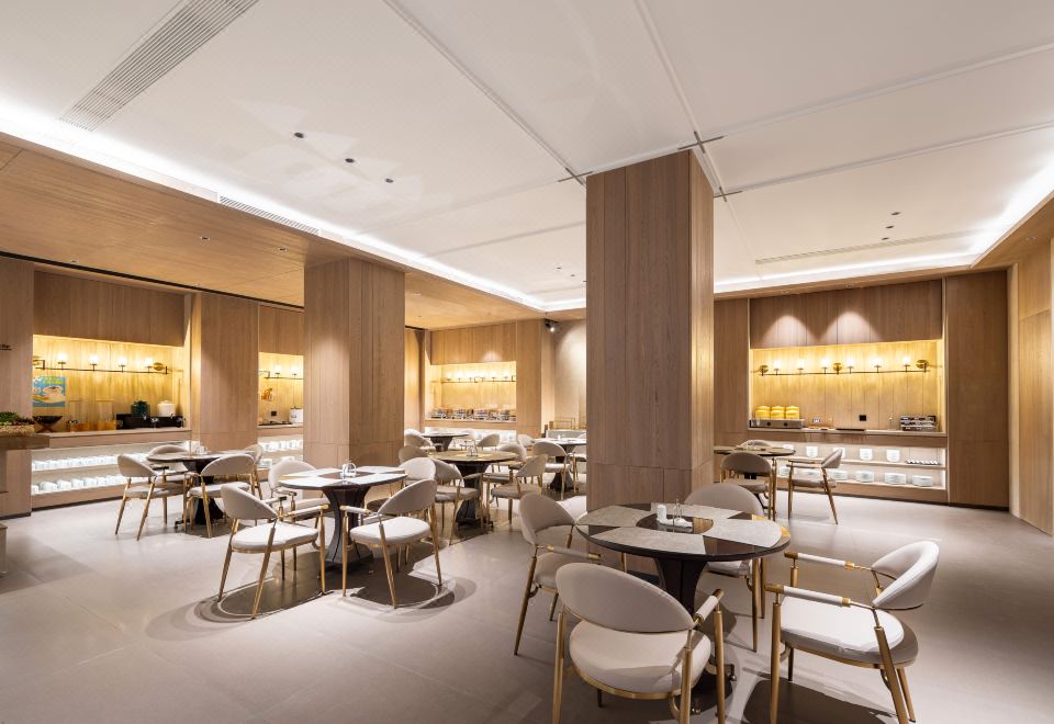 홀리데이 호텔 이미지