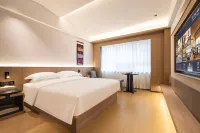 Holiday Hotel (Jinzhou Central Street Station) Hotels near Liaoning University of Technology