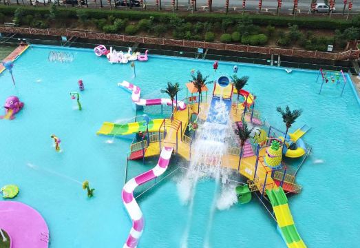 1. 롱 찬 리조트 ..