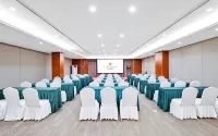 Jinjiang Hotel International Hotel Hotels in Feng County