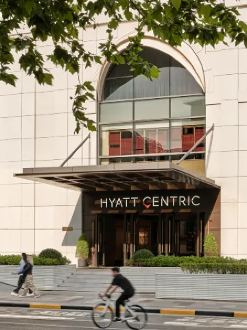 Hyatt Centric Zhongshan Park Shanghai Отели рядом с достопримечательностью «Zhaofeng Square»