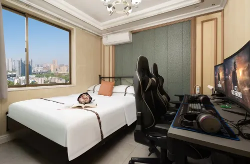 X9 E-sports Movie Homestay (Guanggu Plaza) - Esports