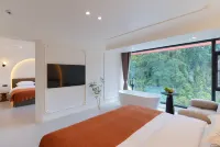 宿妍SuYan·白高端精品民宿（陽朔西街千古情景區店）