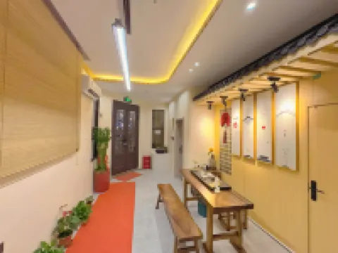 Elegant Residence Homestay in the Ancient Street