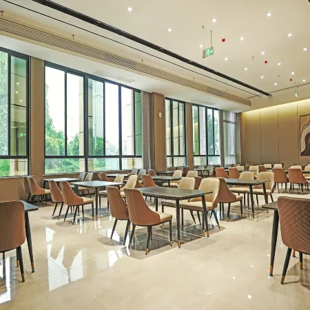 Barton Hotel（Mount Jiuhua Airport）