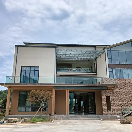 Wuning Xiu Watermark Season Homestay