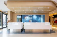 Homeinn Hotel (Xuzhou Yunlong Lake Scenic Area People's Square Subway Station) - 2-Star