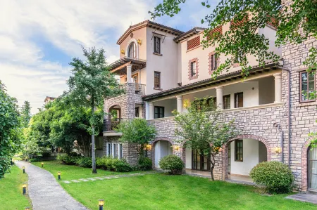 Qiandao Lake Xiaoyao Manor Suiyuan Отели рядом с достопримечательностью «Huangshanjian»