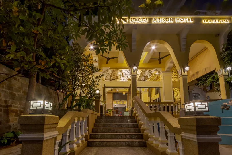 Arison Hotel
