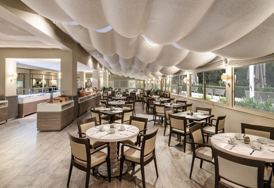 Crowne Plaza Rome St. Peter's Over view