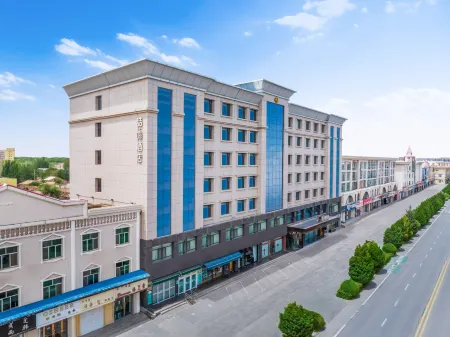 JAMES JOYCE COFFETEL Alxa Zuoqi Branch Отели рядом с достопримечательностью «Dingyuanying Ancient Town»