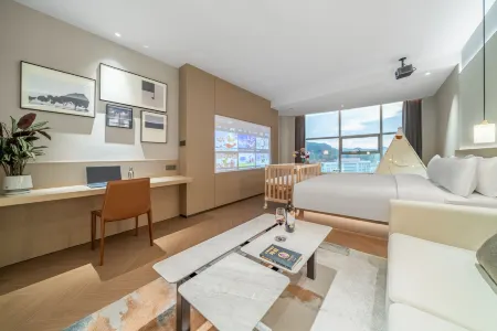 Lishui Xilton Jinghu South Bank Hotel Отели рядом с достопримечательностью «Baiyun Mountain»