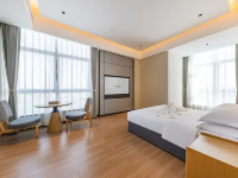 Rezen Kingtown Hotel Hotels in Wanning