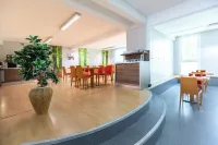 Hotel Aviva - Desayuno