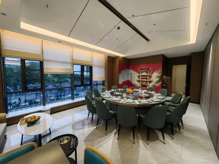 Ease Hotel · Zhi (Yichang Huoche Dongzhan ) Отели рядом с достопримечательностью «Three Gorges University - Central District»