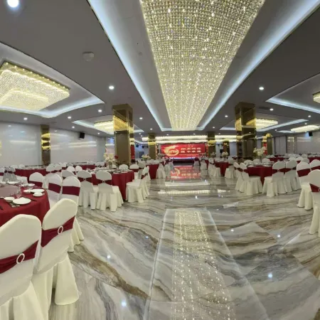 Dragon City International Hotel