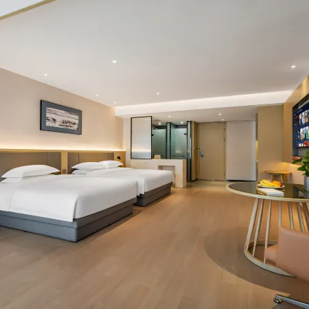 Diamond Holiday Crown Hotel