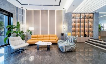 Dali Pinzhijia Hotel