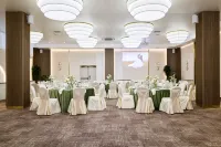 Hilton Garden Inn Kaluga Hotel - breakfast