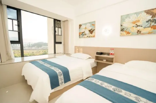 Weixin Chinese Inn (Zhangjiajie Gaotie Xizhan) Отели рядом со станцией Zhangjiajie West Station