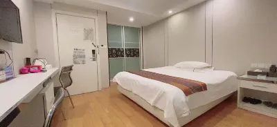 溫嶺伯利亞時尚飯店 長嶼硐天/新河鎮住宿飯店