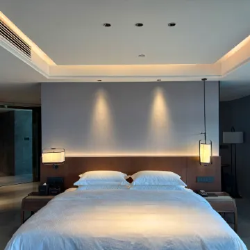 DONGXIANG LN DONGFANG HOTEL