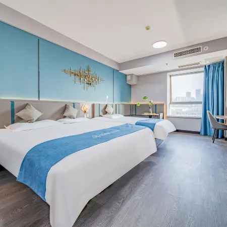 Home Inn Huayi Collection Hotel (Jinan Gaoxin Wanda Qilu Software Park Subway Station)