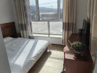 Oriental Holiday Inn Snow Town - balcony