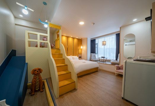 하운드호텔 장승포점 외관