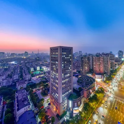 Weiting Hotel (Shanghai Huangxing Park Wujiaochang Subway Station Branch) 양푸 주변 호텔