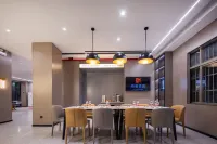 柏曼飯店（東方文化廣場高鐵站店）