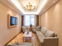 Vienna Hotel (Tianjin Nanjing Road, Haiguangsi Metro Station) Hotels near Nankai