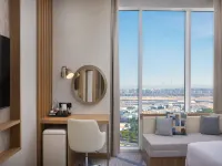 هيلتون جاردين ان دبي بزنس باي Hotels near Dubai Land CENTRAL COMMUNITY HUB MOSQUE
