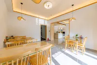 Huangshan Jingguang Homestay (Huangshan North High Speed Railway Station)