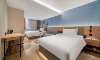 Country  In & Suites byRadisson Zhanjiang Chikan Old Street - World Trade Center