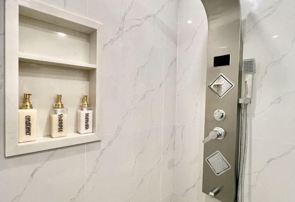 노스 요크 리모델링 객실