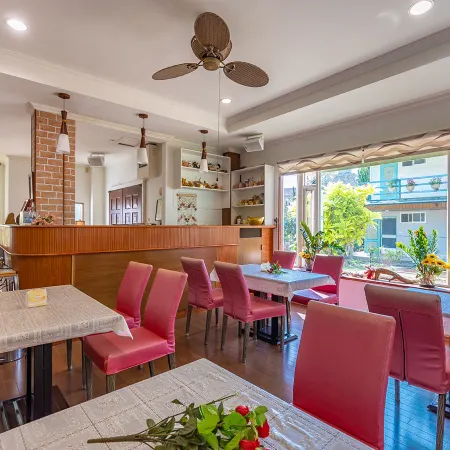Yi Shin Garden Hostel Отели рядом с достопримечательностью «Станция Zhixue»