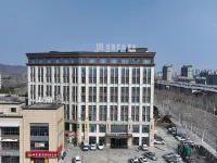 EARL Family Hotel (Huainan No.2 Middle School Branch) Hotels in Huainan