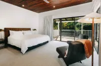Ampersand Estates: The Homestead - balcony